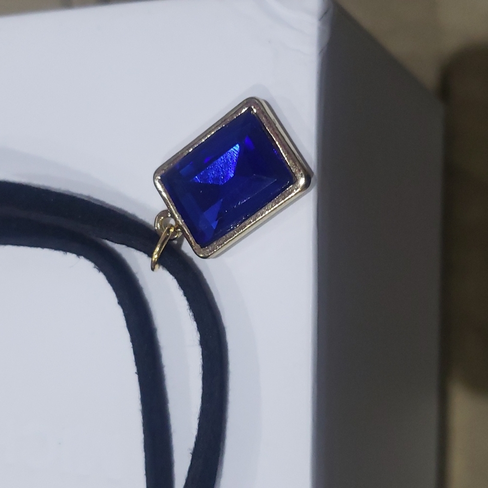 Chocker Necklace - Picture 2 of 6